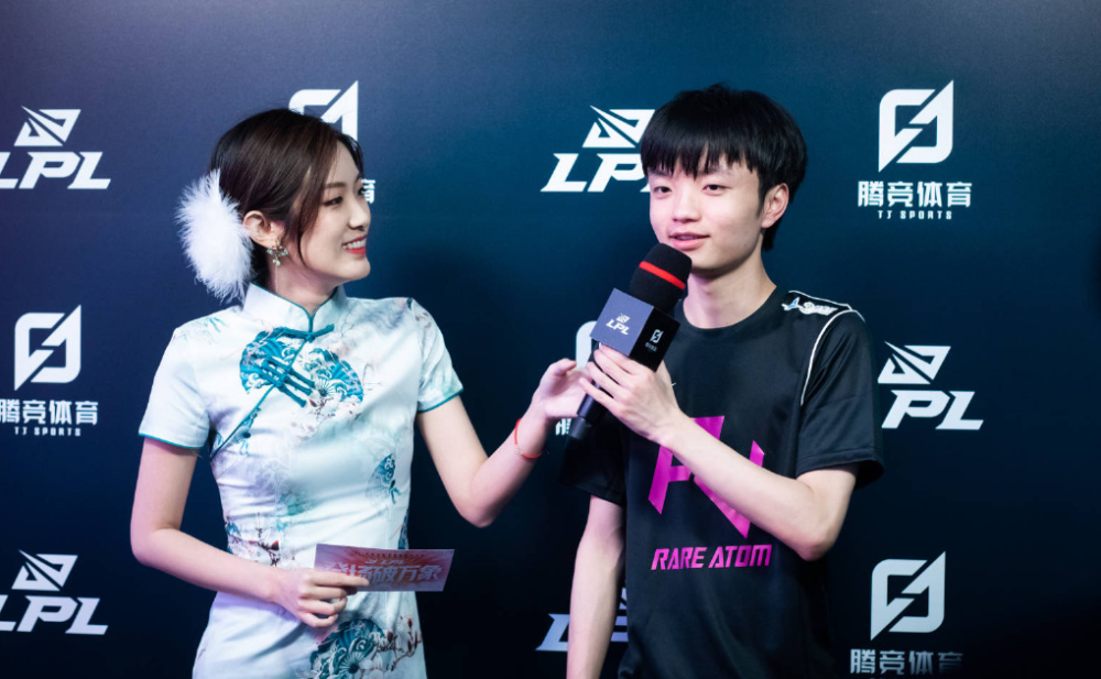 轮换阵容上 轮换阵容上