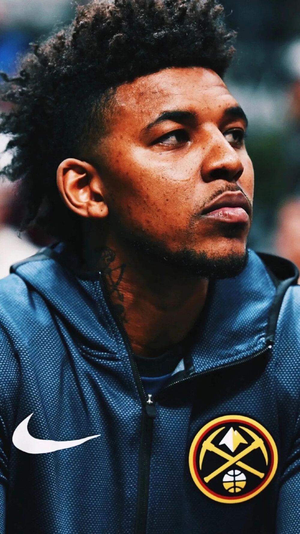 在中立图上 在中立图上